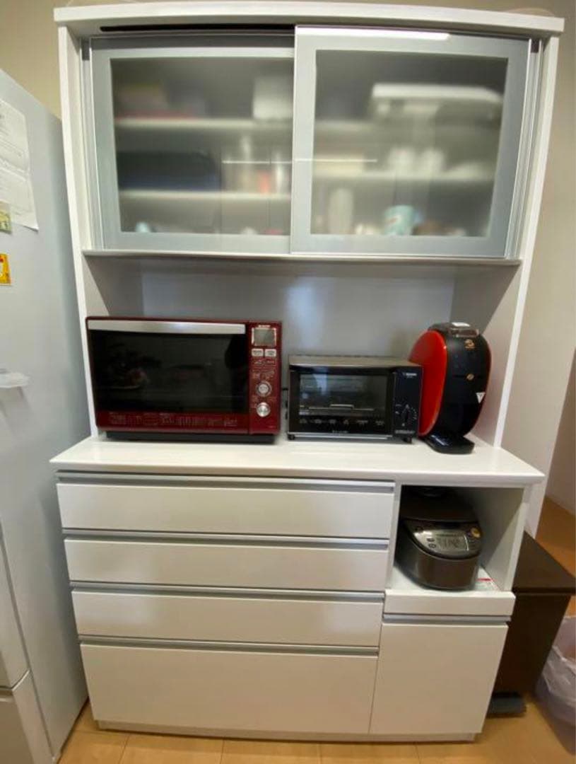 ホワイト木製食器棚 ガラス扉付き