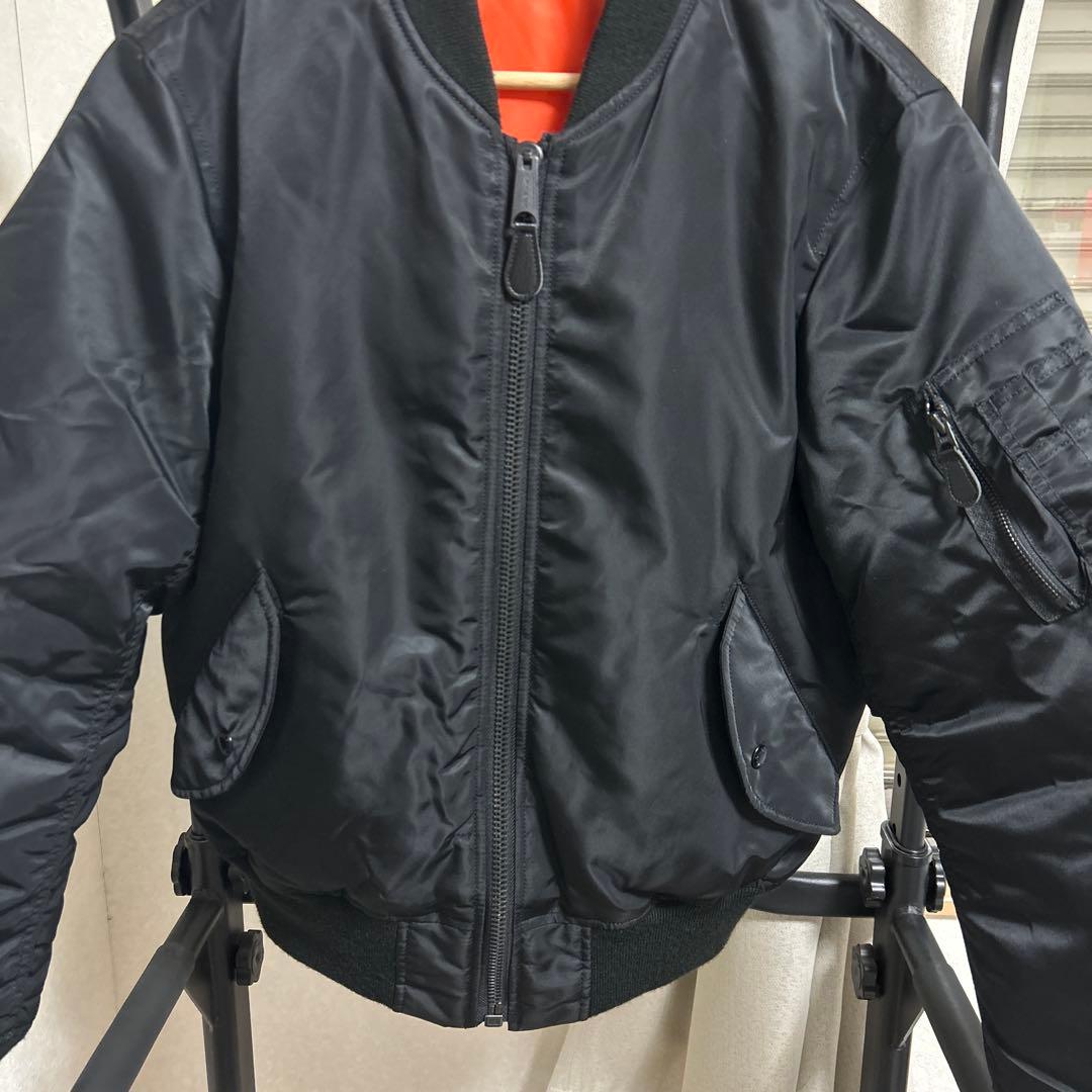 【美品】AVIREXアヴィレックスMA-1フライトMサイズ黒メンズレディース