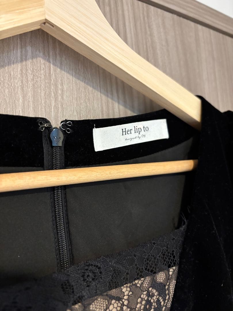 ワンピース herlipto Royce Velour Long Dress