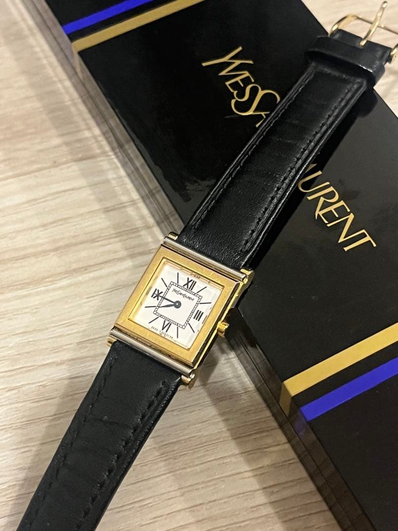 vintage Yves Saint Laurent 時計　quartz