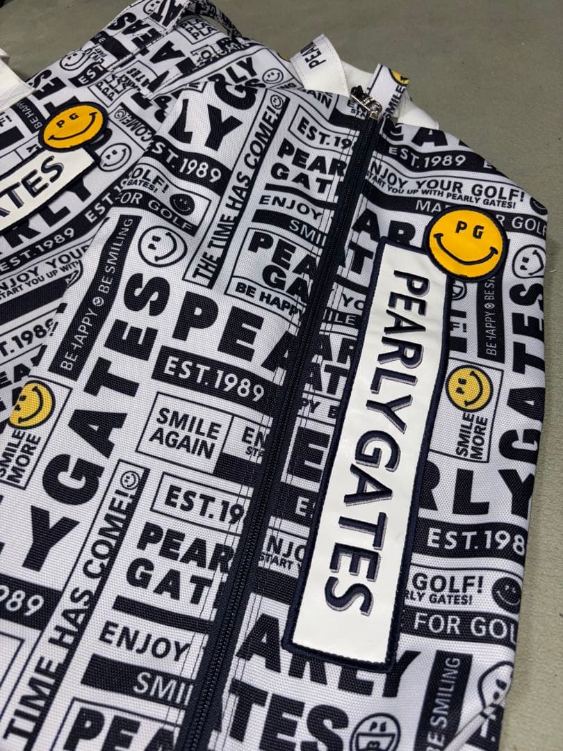 （大ちゃん）パーリーゲイツ、ニュースペーパー柄、ロッカーバッグとセット