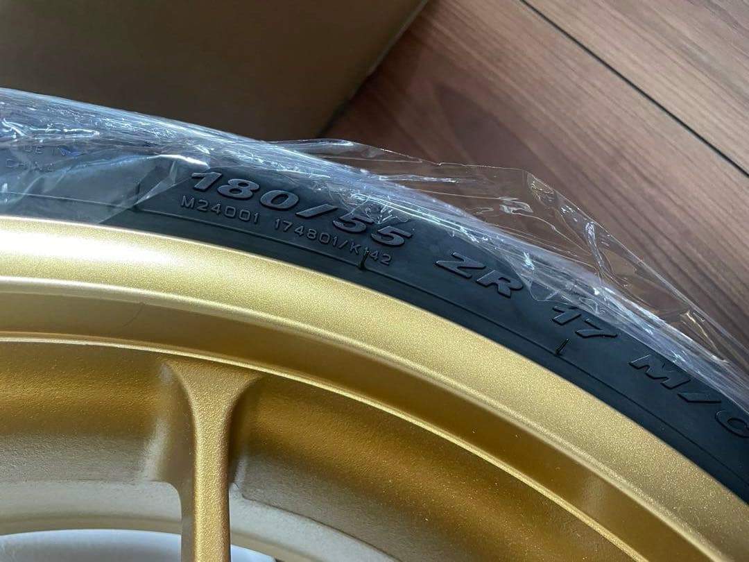 バイク　金ホイール【タイヤおまけ】