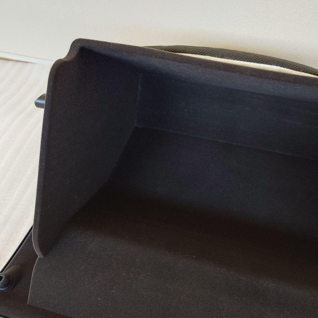 【早い者勝ち】【貴重】マツダ3 mazda3 グローブボックス メッキ仕様