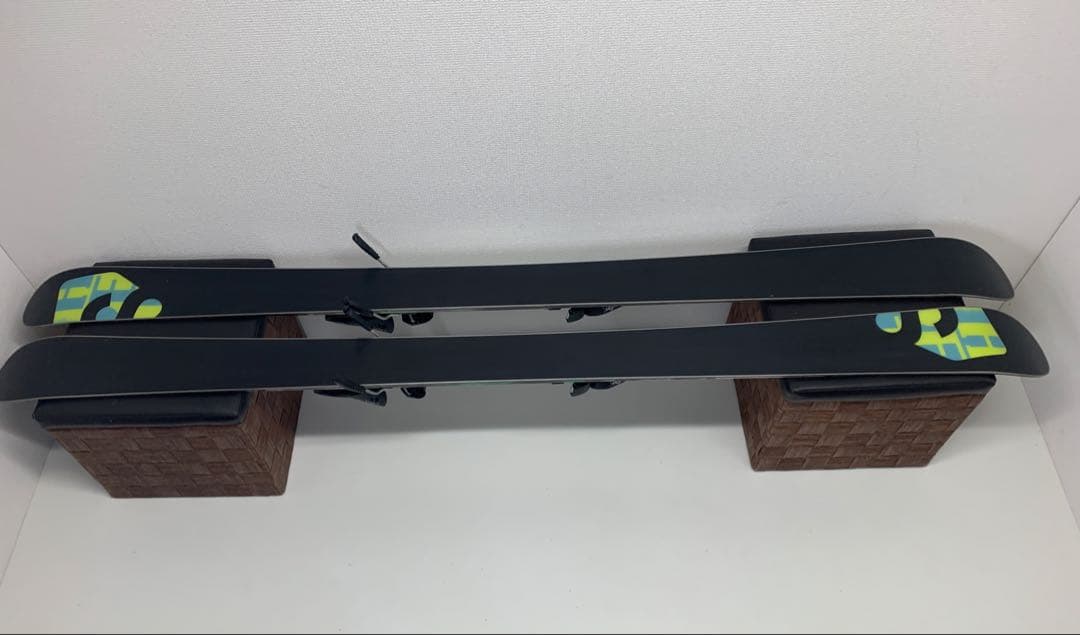 salomon サロモン ツインチップ THREAT 161cm TYROLIA