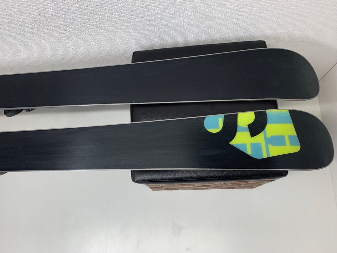 salomon サロモン ツインチップ THREAT 161cm TYROLIA