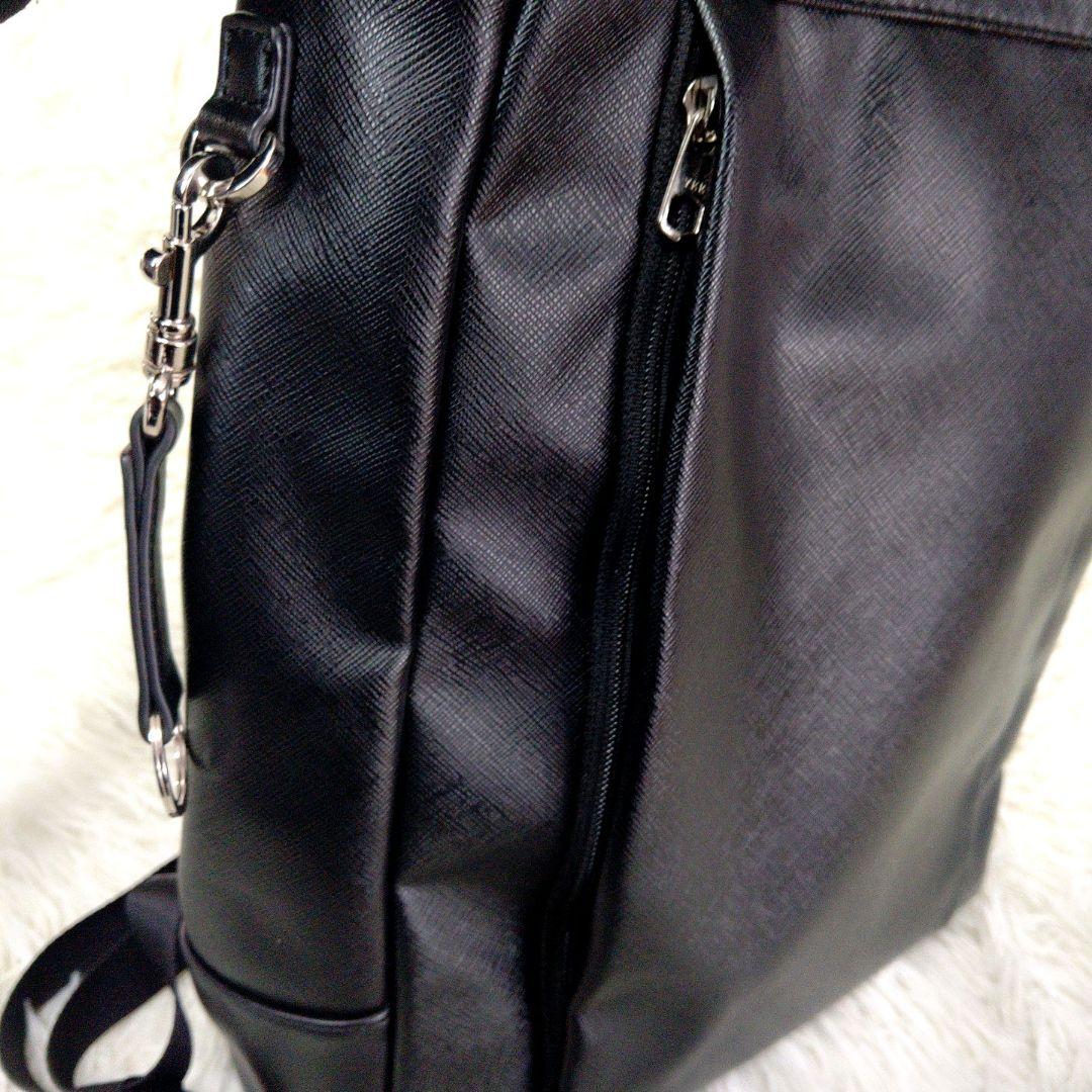 美品 ✨️ TAKEO KIKUCHI ビジネスリュック PVC 黒