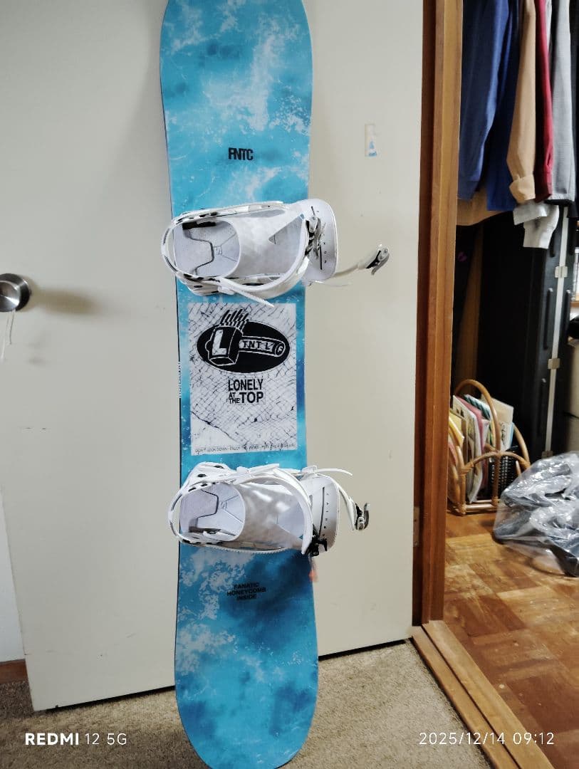 FNTC TNT 143センチ スノーボード