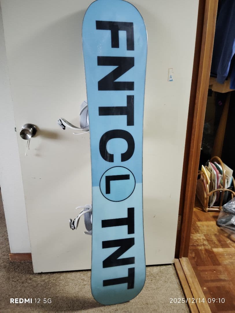 FNTC TNT 143センチ スノーボード