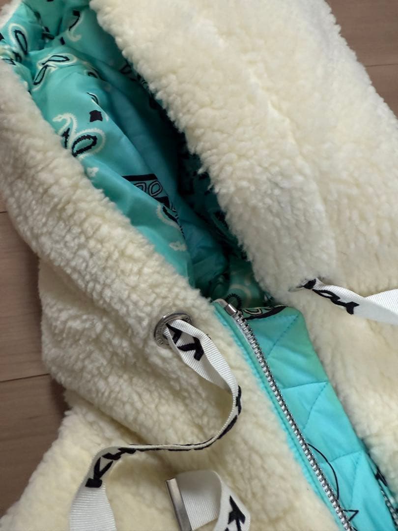 クリスジョイ KHRISJOY ダウンベスト　リバーシブル　ペイズリー柄