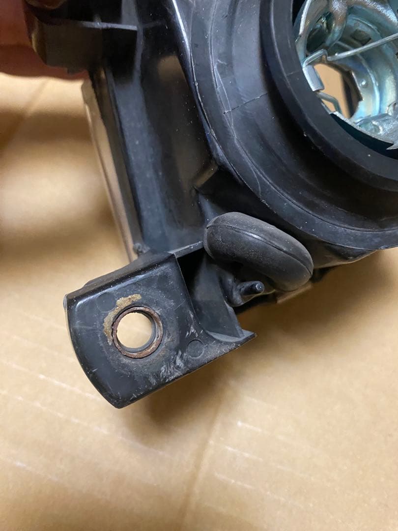 う*ま様 AE86 レビン　純正フォグランプ　右側