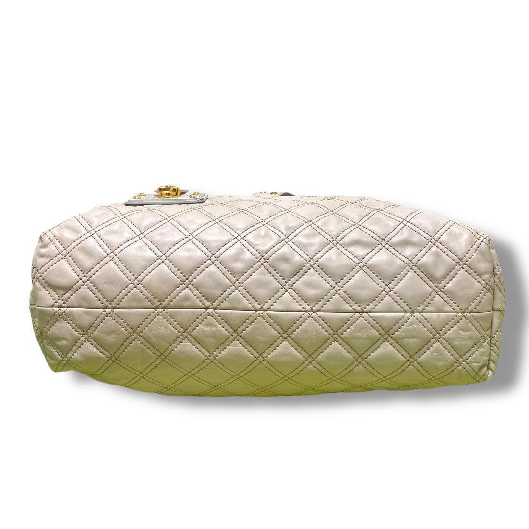 MARC JACOBS マークジェイコブス　キルティングレザー　トートバッグ　革