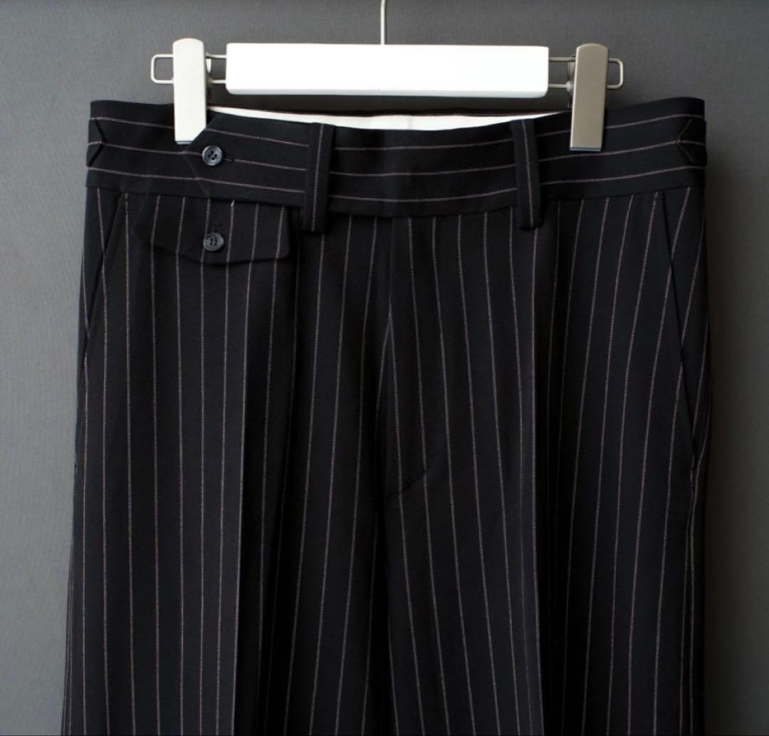 新品　定価以下SHIKITARI STRIPE FLARE SLACKS