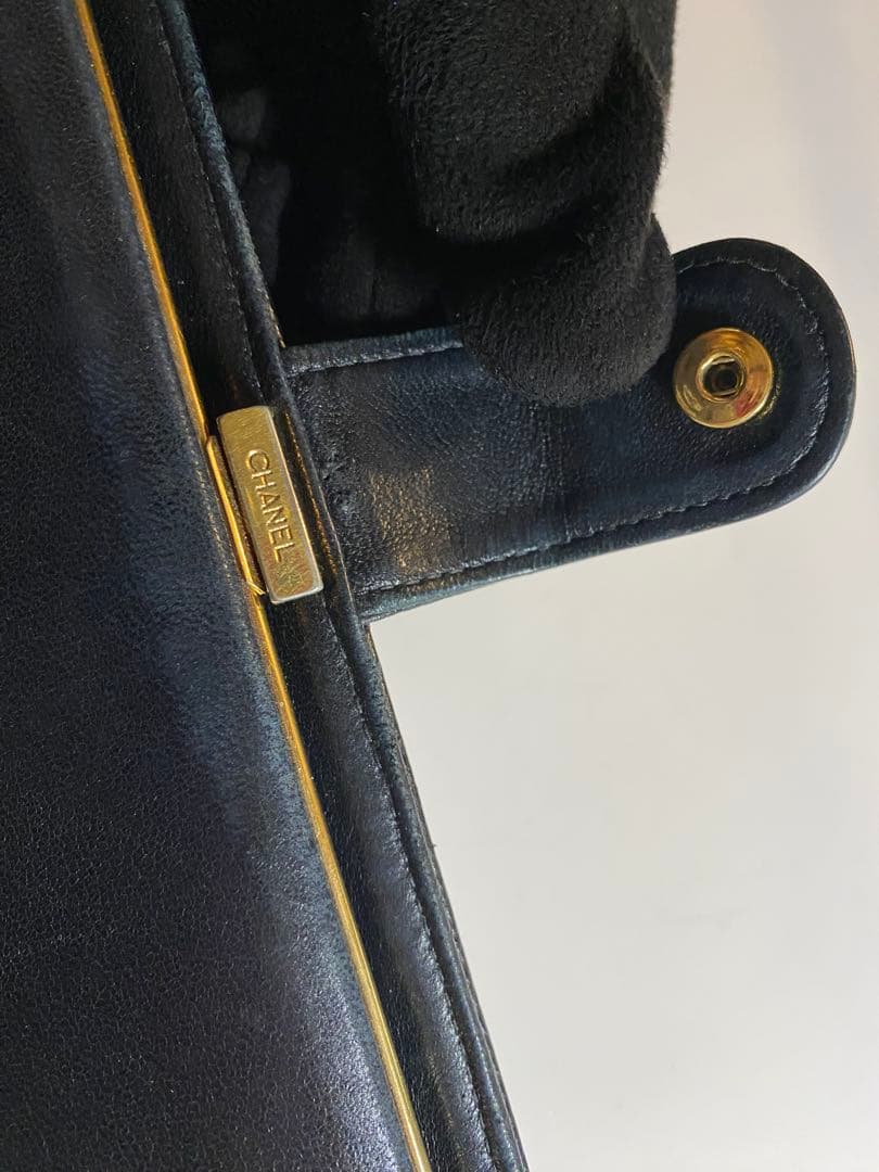 お得！CHANEL キャビアスキン　ガマ口　ブラック 長財布！