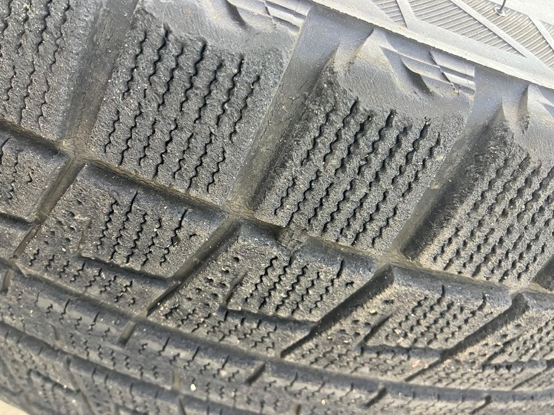 クラウン　純正ホイール　4本 スタッドレス装着 送料込み