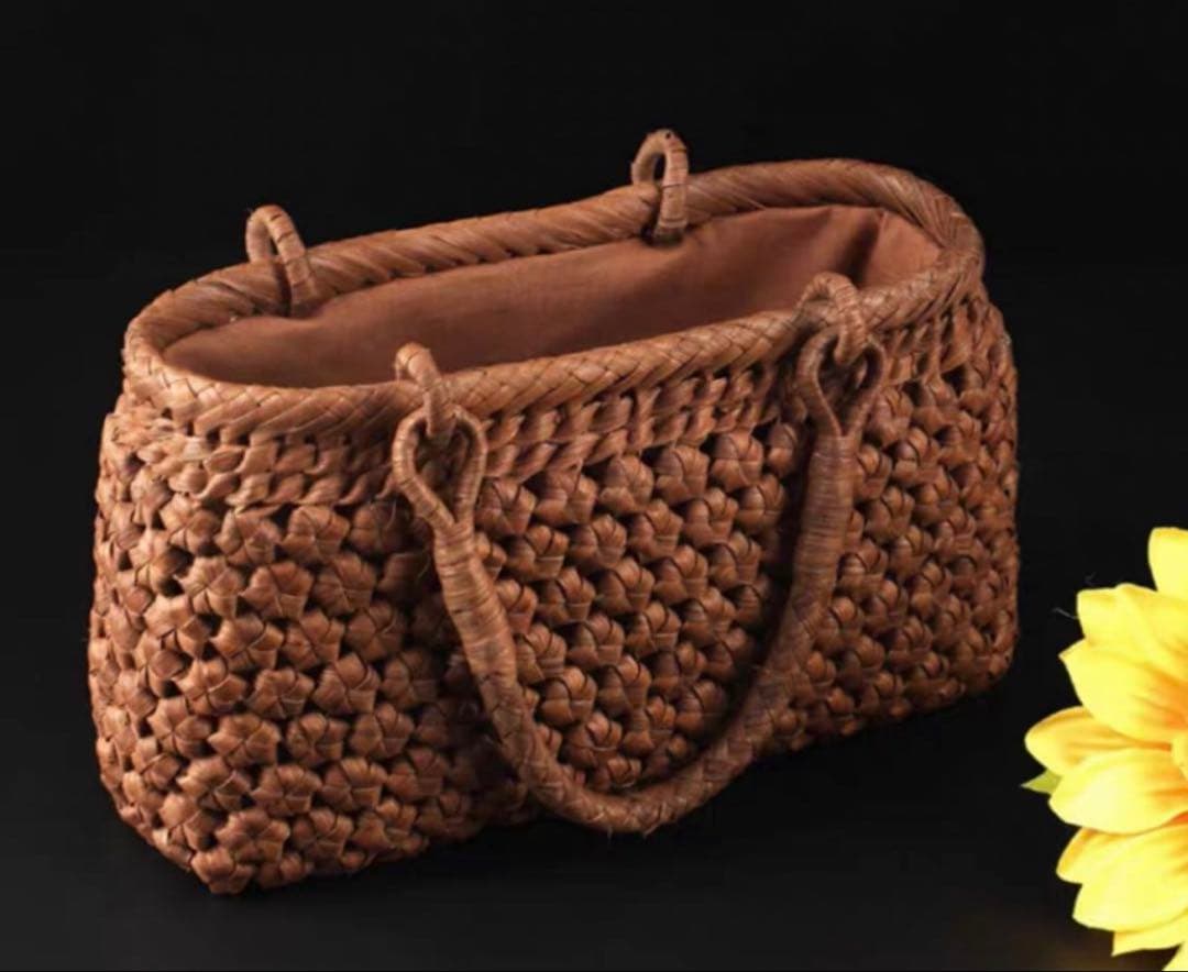 新品　山葡萄かごバッグ 手提げ 保存袋付き 人気の定番 素敵　翌日発送