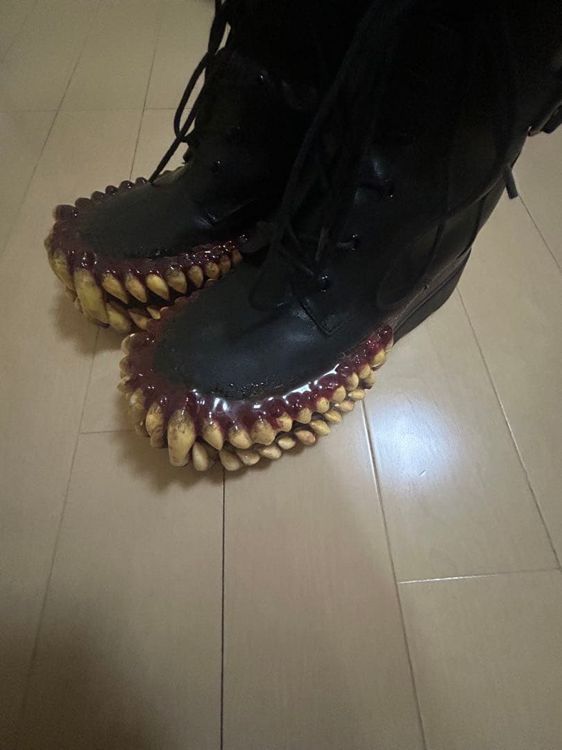 最安値正規品venom boots size 43早い者勝ち