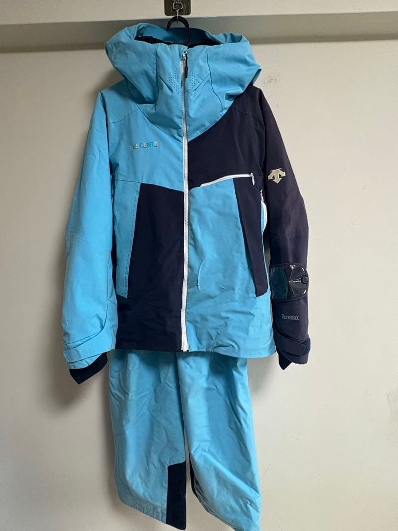DESCENTE スキーウェア上下　Mサイズ