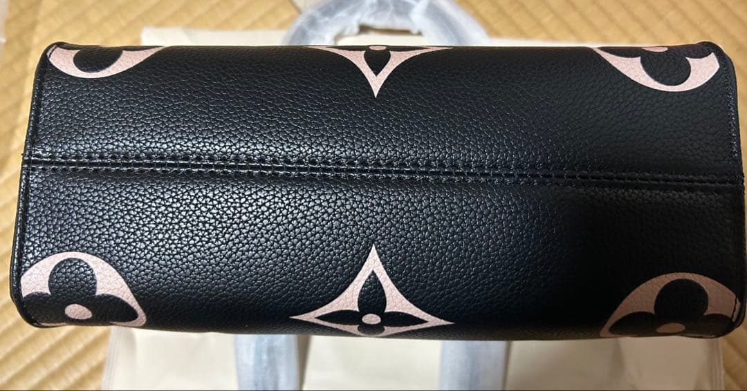 Ｌ.V 「オンザゴー PM」（バイカラー モノグラム・アンプラント レザー」