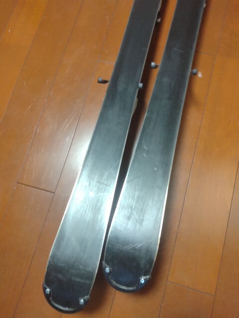 【フリースタイル☆】137cm　HEADスキー板♪　ツインチップ！