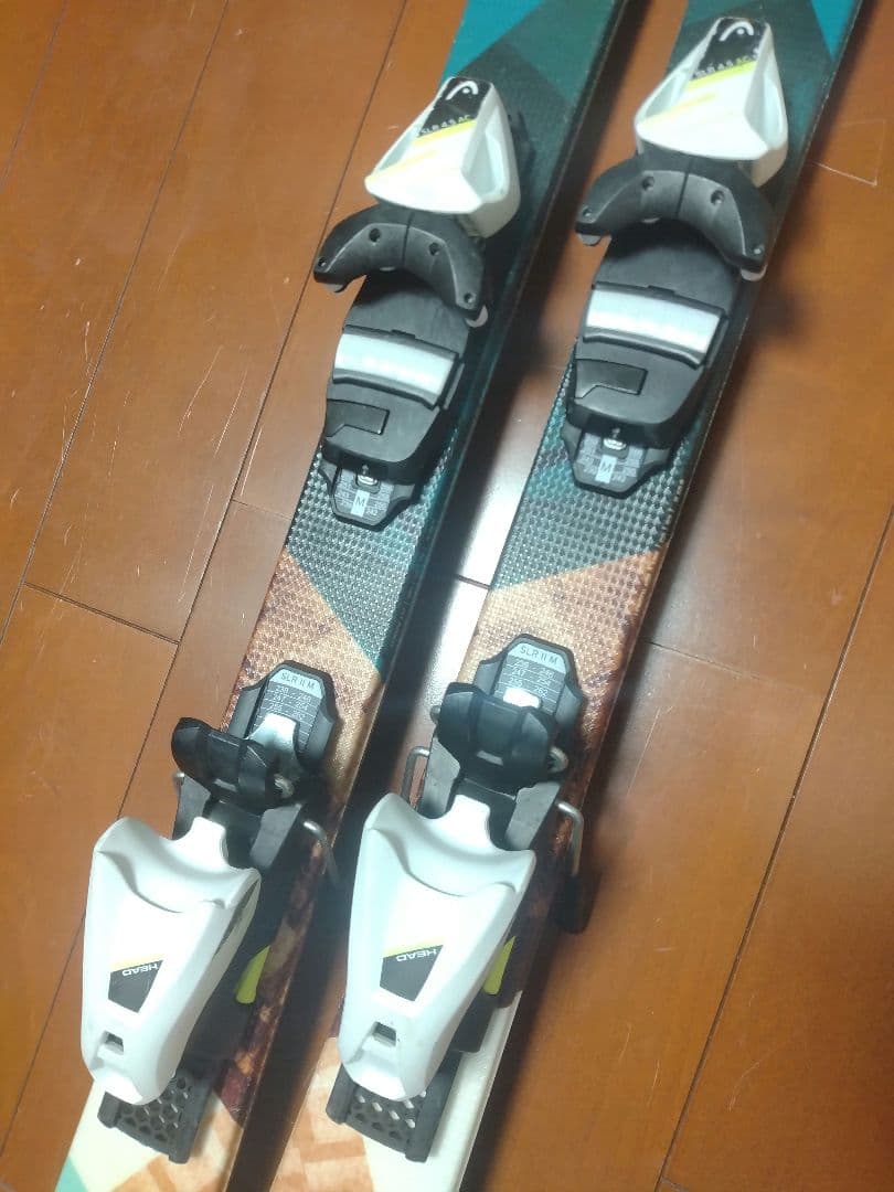 【フリースタイル☆】137cm　HEADスキー板♪　ツインチップ！