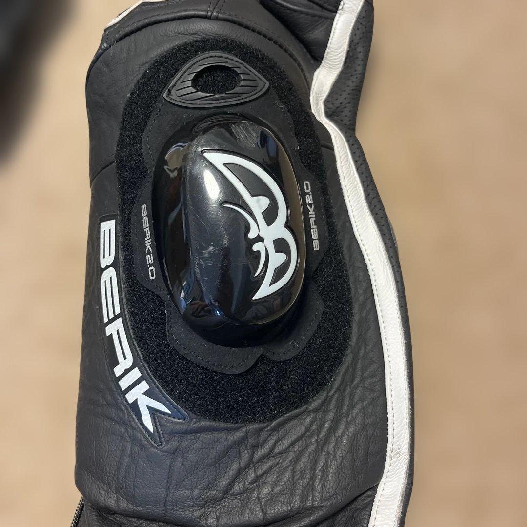 BERIK バイク用革パンツ BERIK20 ブラック　サイズ52