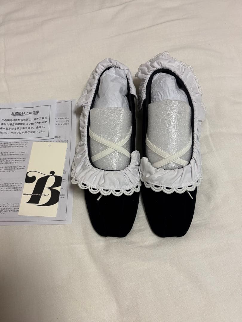 靴 Bibiy B. LACE BALLERINAS