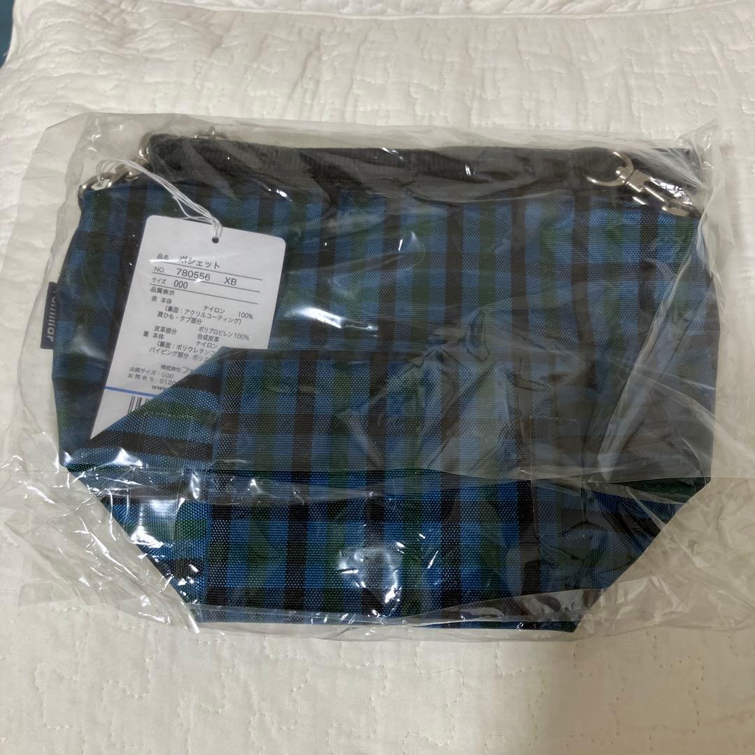 新品未使用　ファミリア　ショルダーバッグ