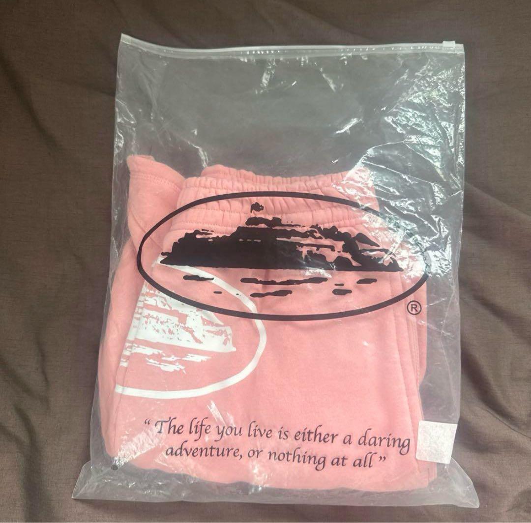 corteizピンクハーフパンツ