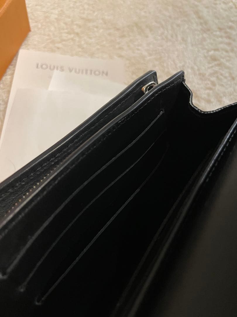 ルイヴィトン マヒナ ポルトフォイユイリス コンパクト 財布 箱付き