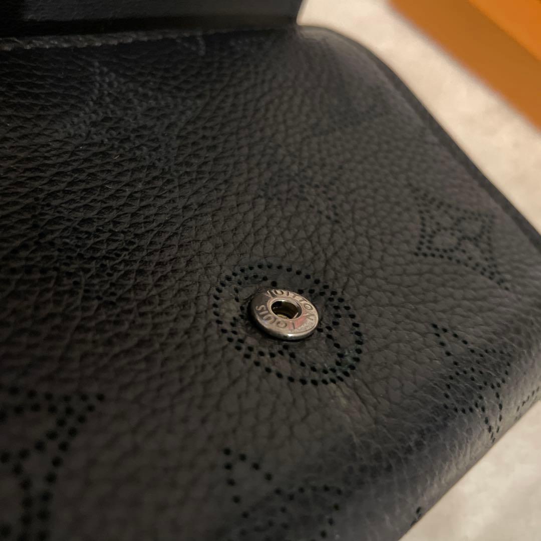 ルイヴィトン マヒナ ポルトフォイユイリス コンパクト 財布 箱付き