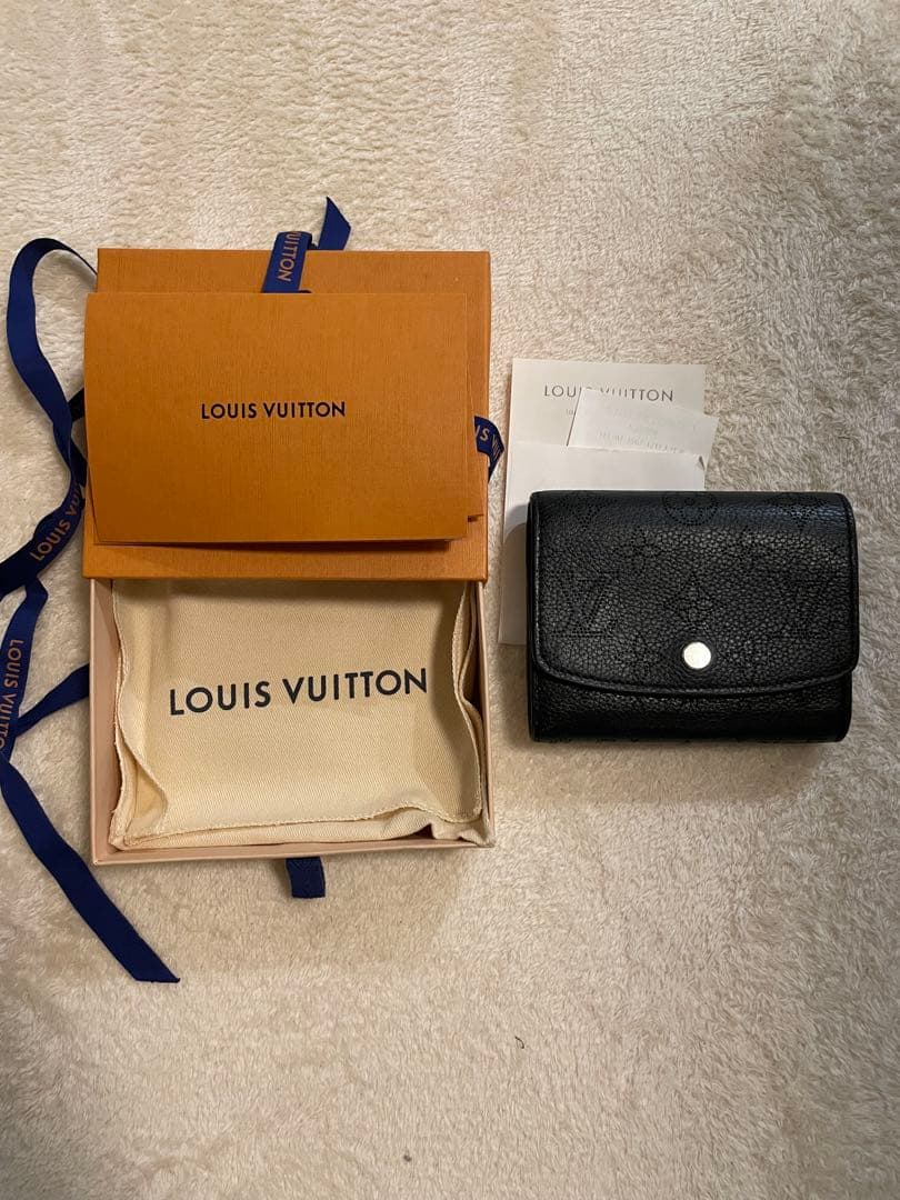 ルイヴィトン マヒナ ポルトフォイユイリス コンパクト 財布 箱付き