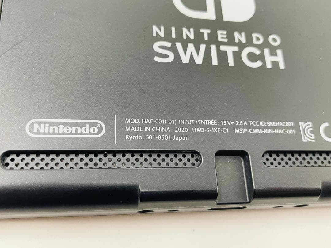 【良品】Nintendo Switch バッテリー強化版 本体のみ 2020年製