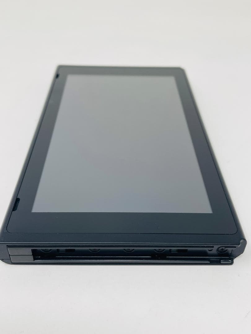 【良品】Nintendo Switch バッテリー強化版 本体のみ 2020年製