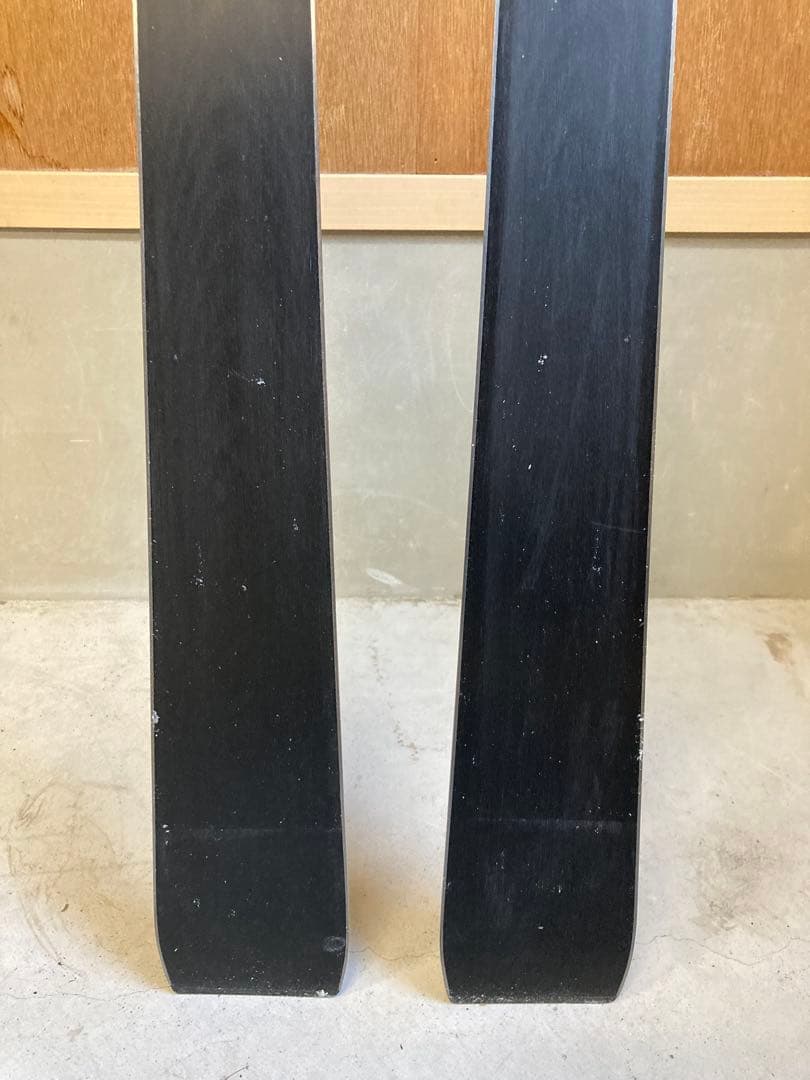 Atomic Redster X9i REVO スキー板166cm