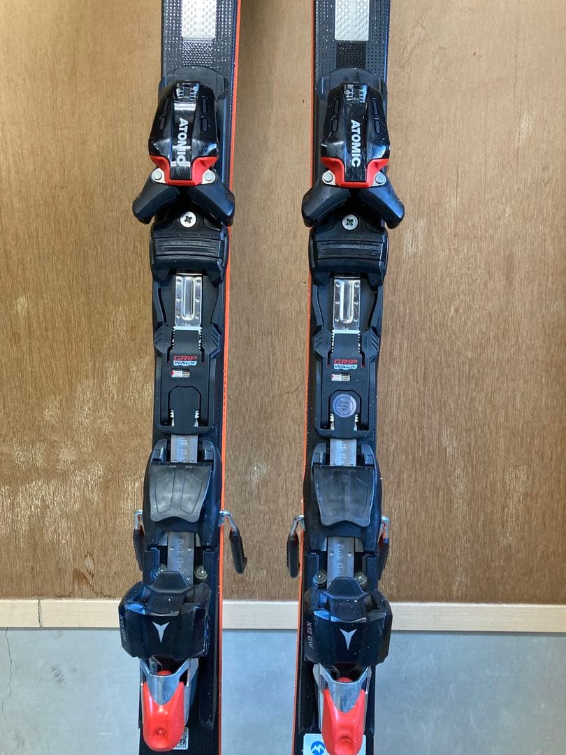 Atomic Redster X9i REVO スキー板166cm