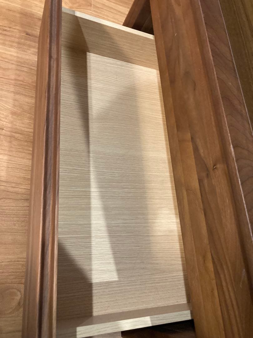 なるほど様カリモクサイドボード 横68.5 奥行45高さ110 ウォールナット