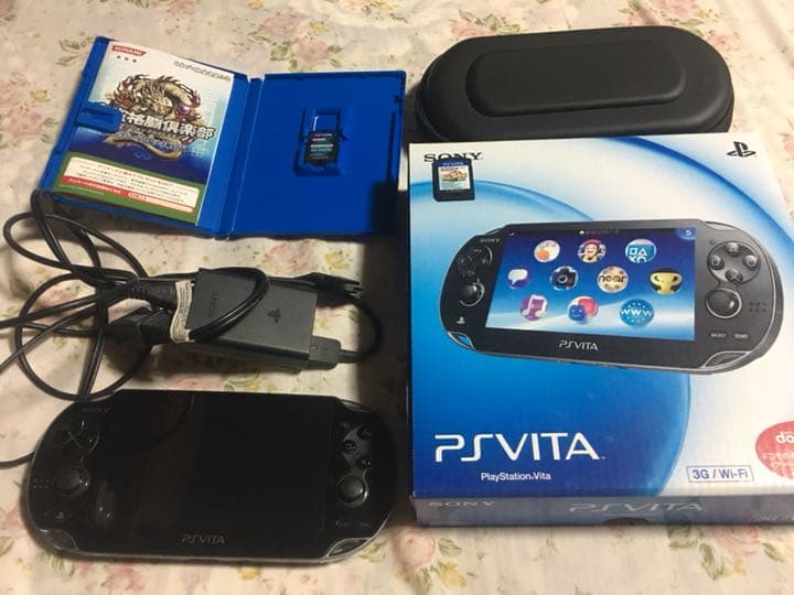 PlayStation®Vita クリスタル・ブラック 3G/Wi-Fiモデル…
