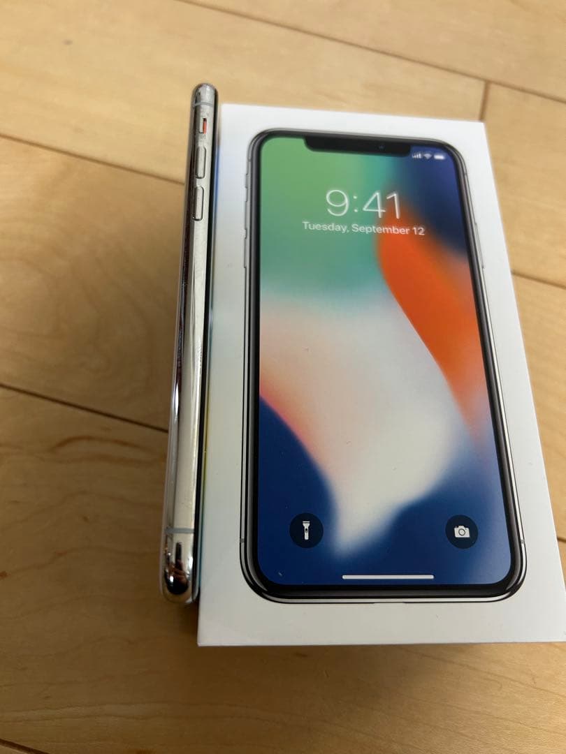 iPhoneX シルバー SIMロック解除 64gb
