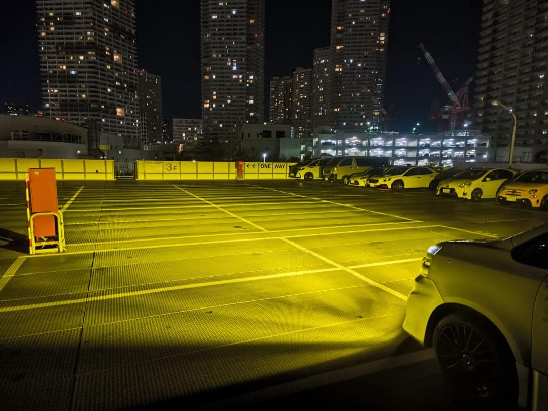 18LED　シリーズＰ　雪に強いイエローLEDバルブ　H11H816HB4H3