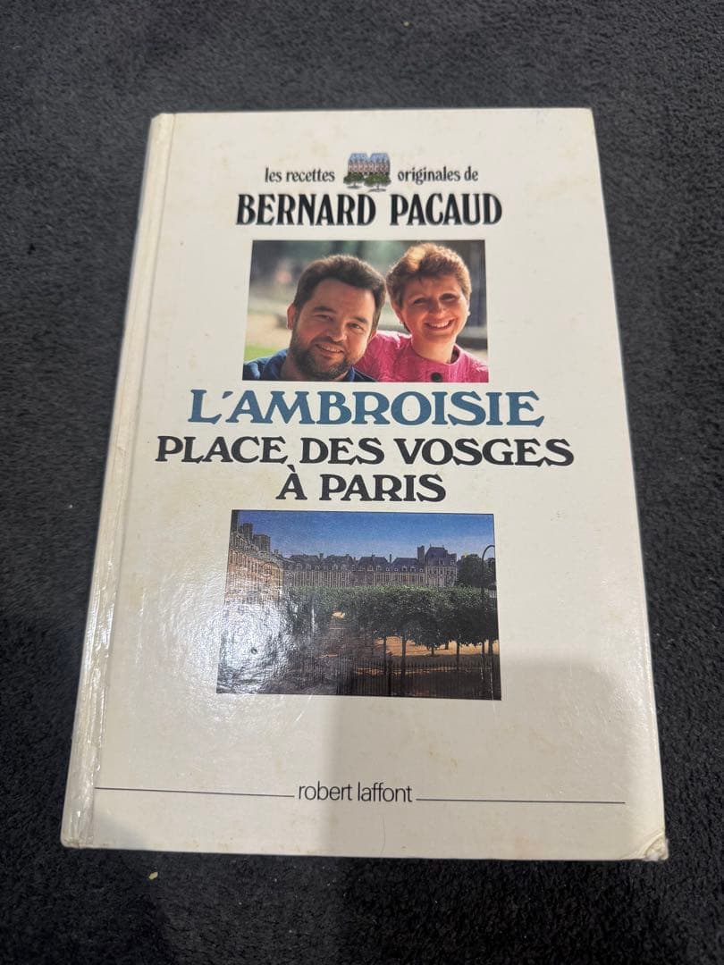 洋書 L'AMBOISIE PLACE DES VOSGES A PARIS