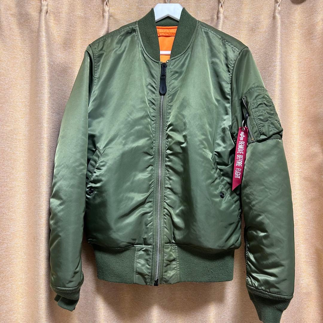 Alpha industries MA-1フライトジャケット カーキ