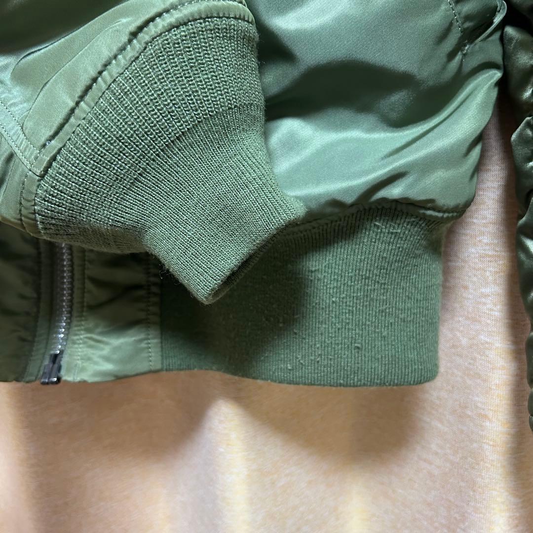 Alpha industries MA-1フライトジャケット カーキ