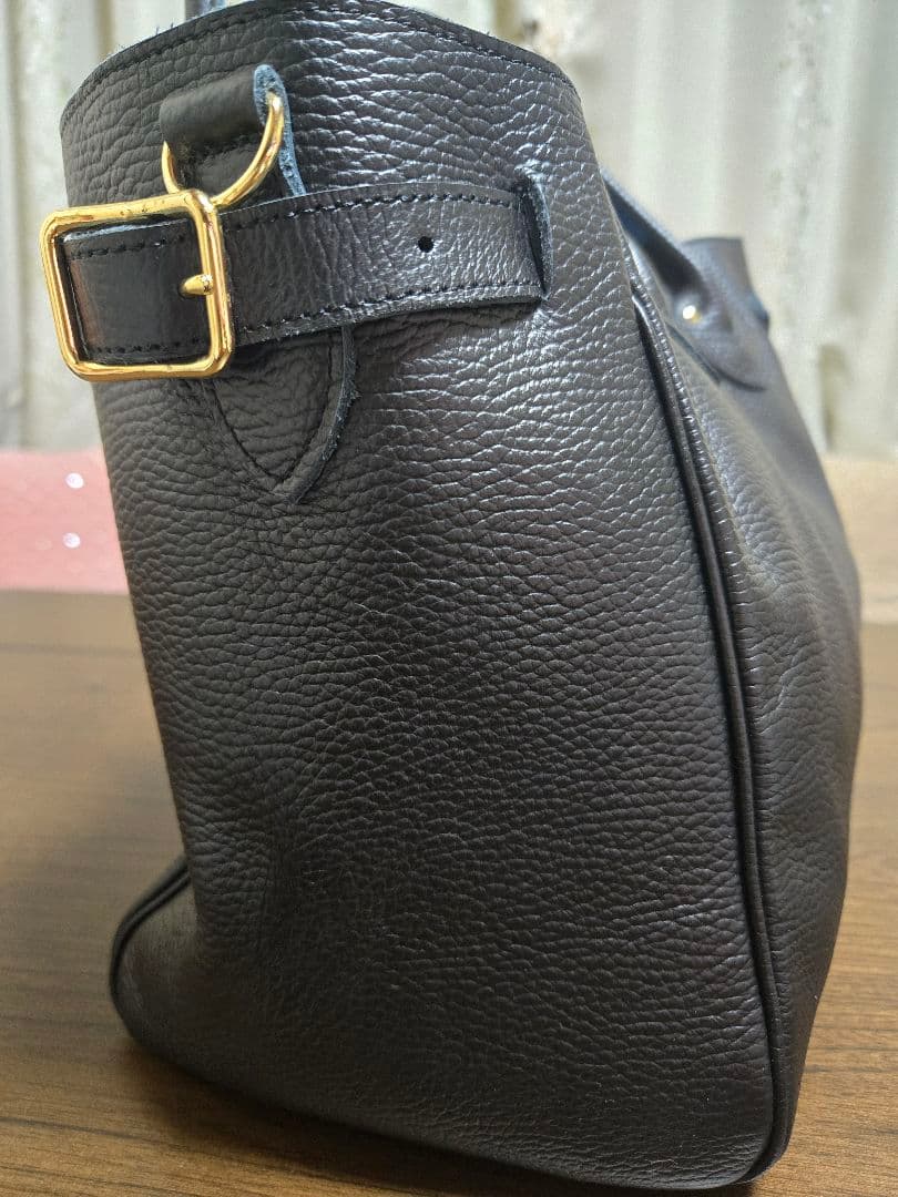 バッグ EMBOSSED LEATHER BELTED TOTE S 25AW