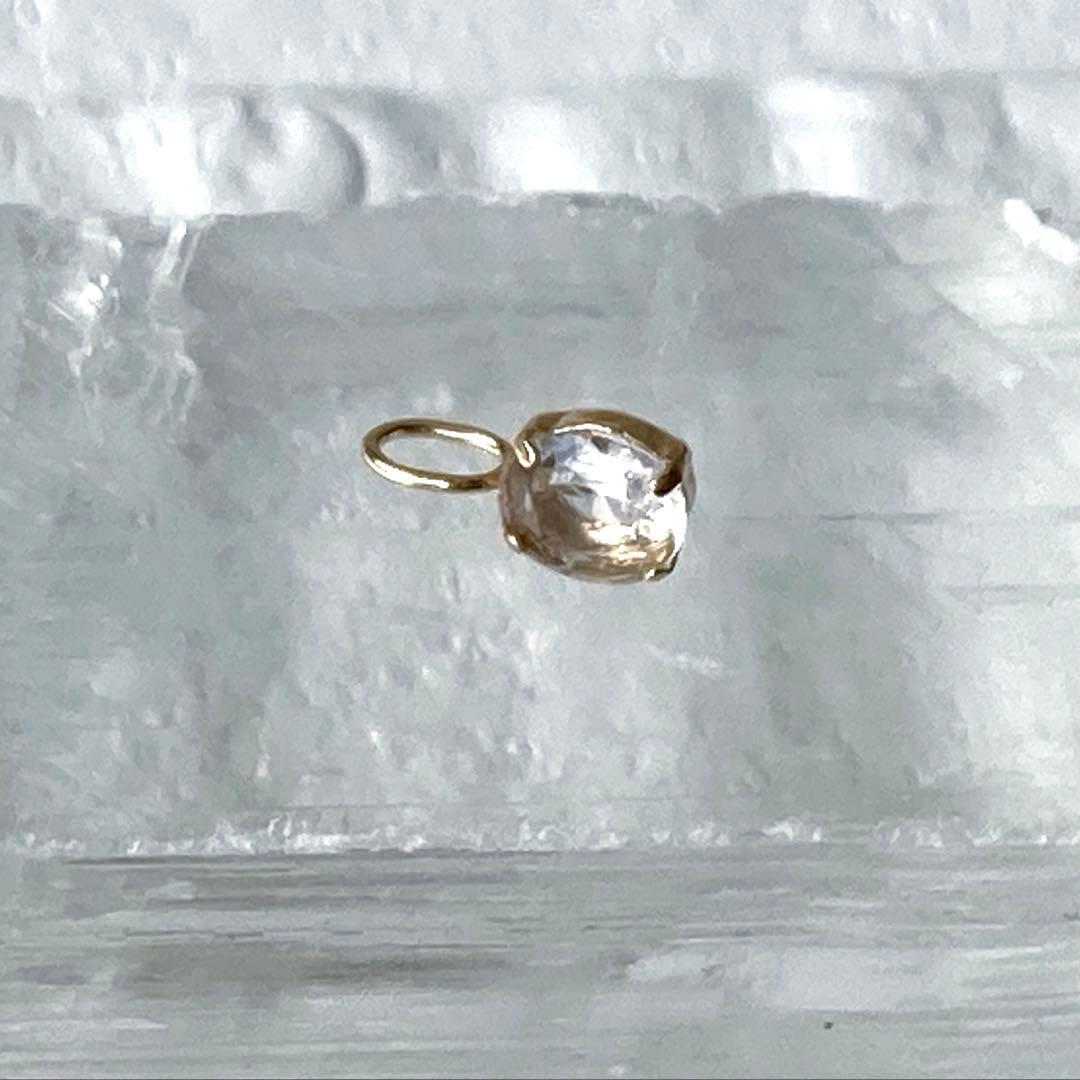 フェナカイト 10金 ペンダントトップ（マダガスカル産）