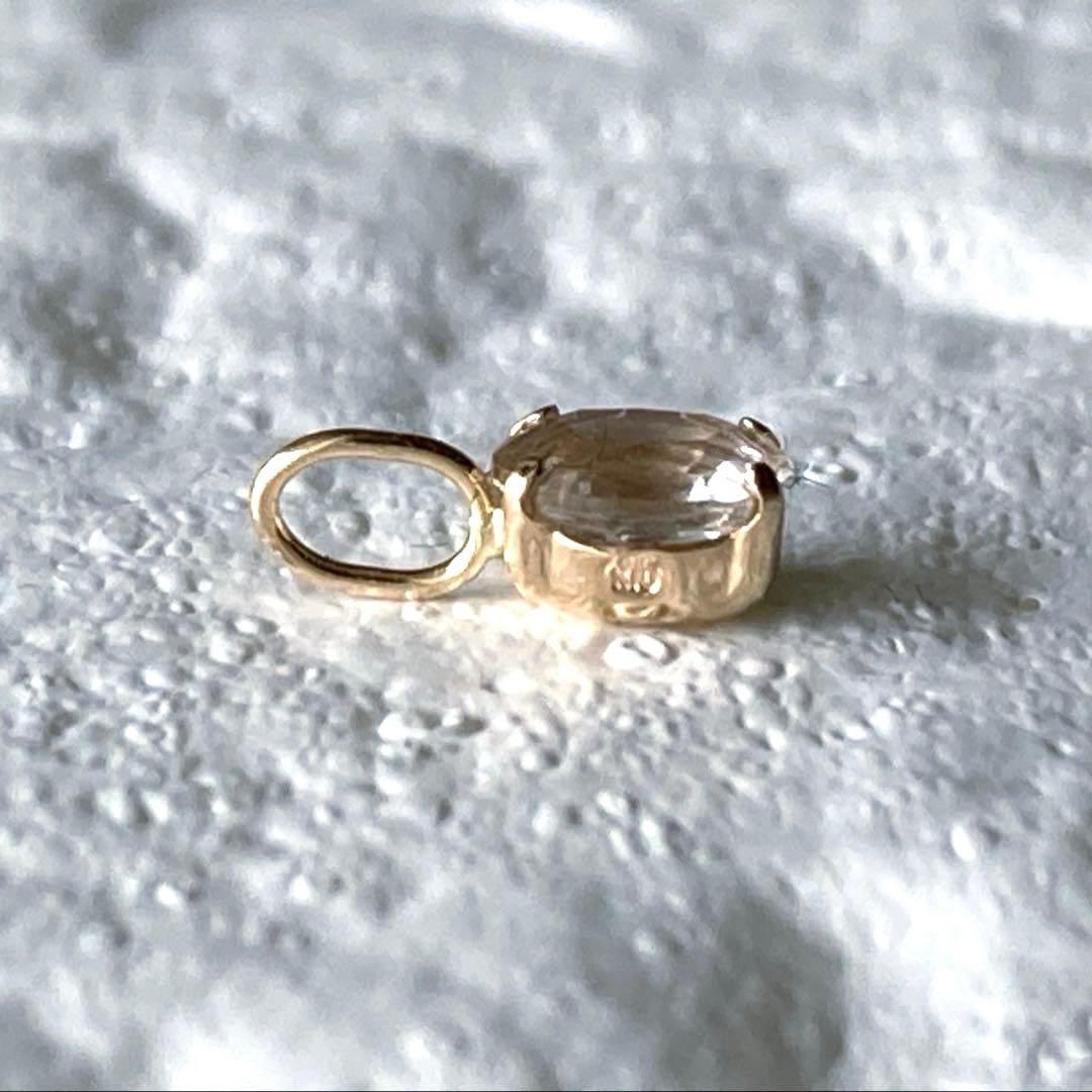 フェナカイト 10金 ペンダントトップ（マダガスカル産）