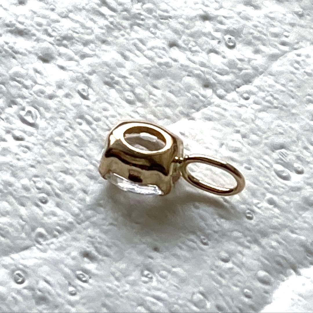 フェナカイト 10金 ペンダントトップ（マダガスカル産）