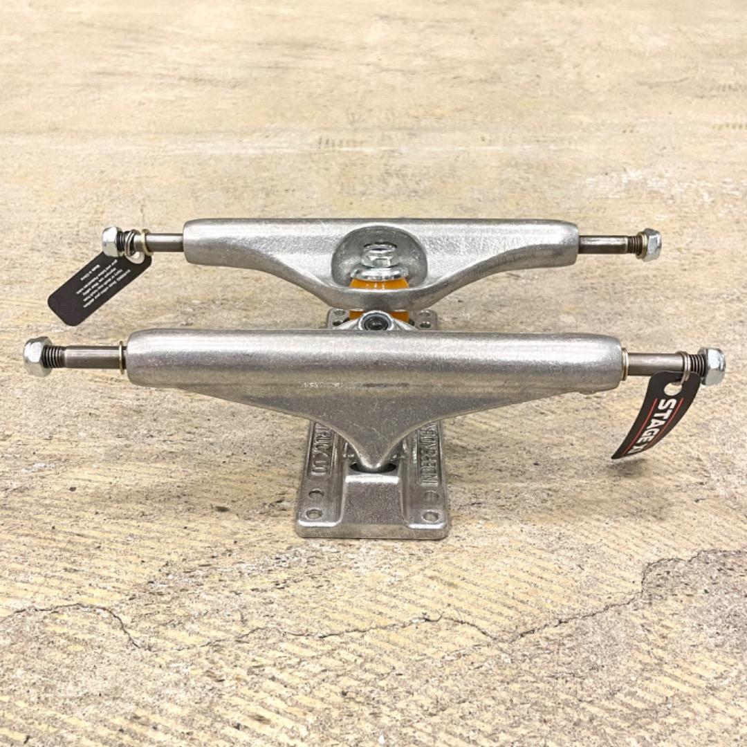 新品 INDEPENDENT トラック ST11 POLY 169 SILVER