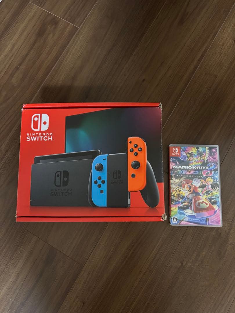 Nintendo Switch 本体 青赤ジョイコン付き　マリオカートカセット付