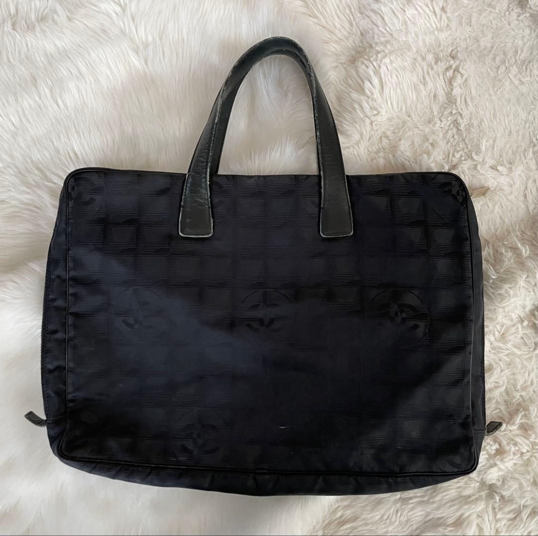 シャネルトラベルラインのビジネスバック