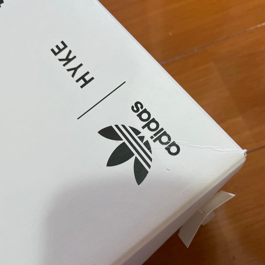 【新品未使用】22.5cm adidas HYKE スーパースター